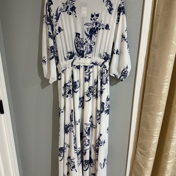 City Chic shinyuko  floral maxy dress new size 14 - Picture 5 of 5